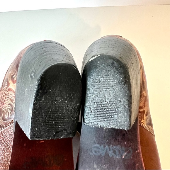 Vintage ACME Leather Short Ankle Western Buckle Booties—SZ. 7-7.5 - Picture 13 of 16